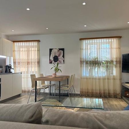 A Hilarious Hideaway In Roveredo Apartment Bagian luar foto