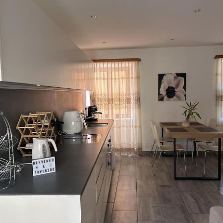 A Hilarious Hideaway In Roveredo Apartment Bagian luar foto